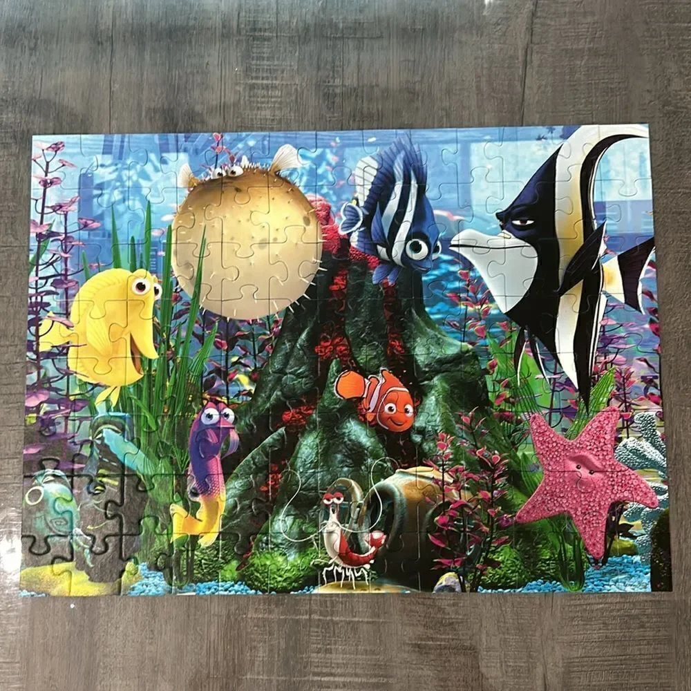 🧩 Finding Nemo Disney Pixar X Ravensburger 💯 piece Puzzle 🧩 6+ Handle Box📦